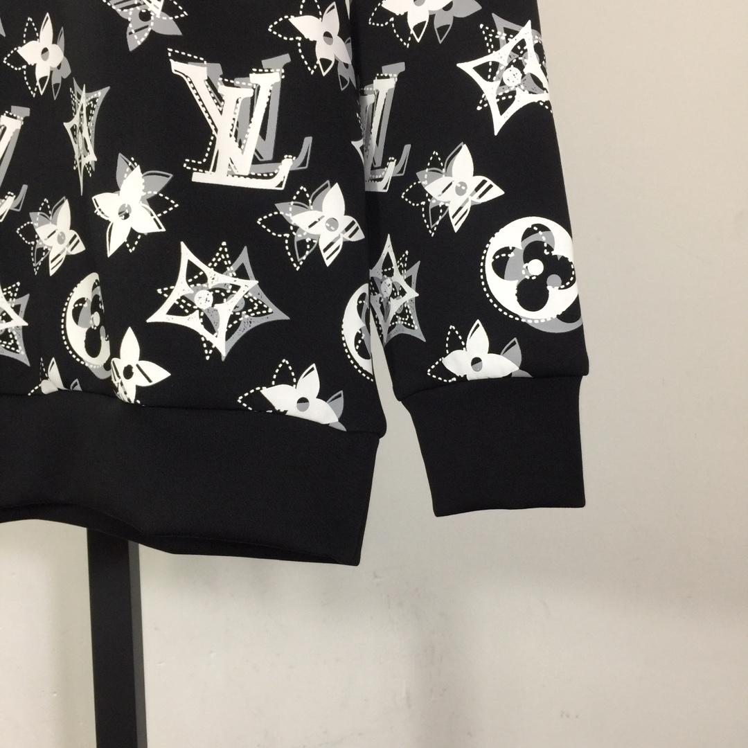 Louis Vuitton Monogram Sweatshirt - DesignerGu