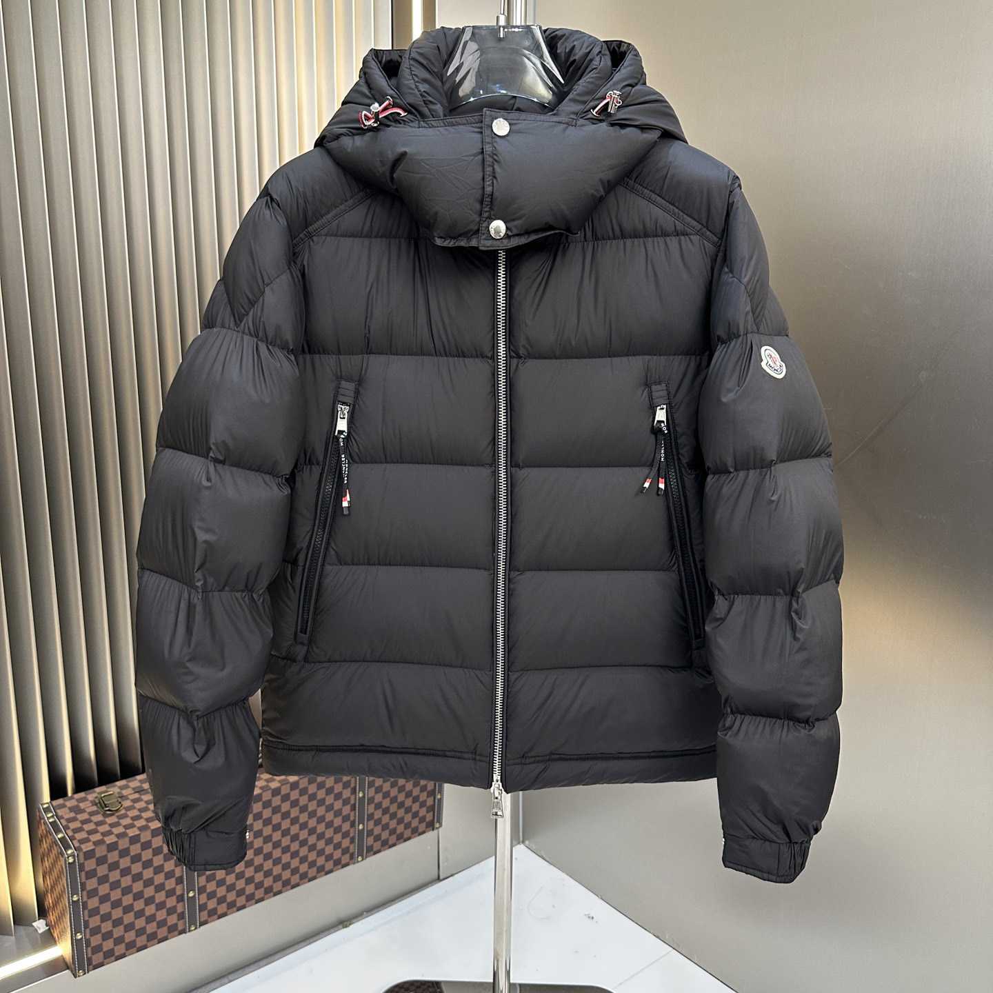 Moncler Poirier Puffer Jacket - DesignerGu