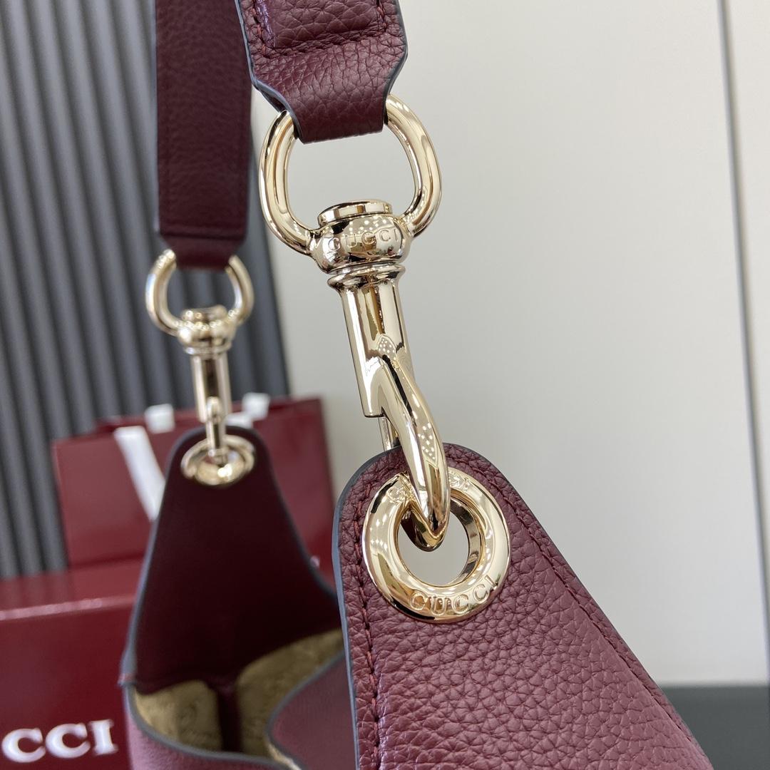 Gucci B Medium Shoulder Bag - DesignerGu