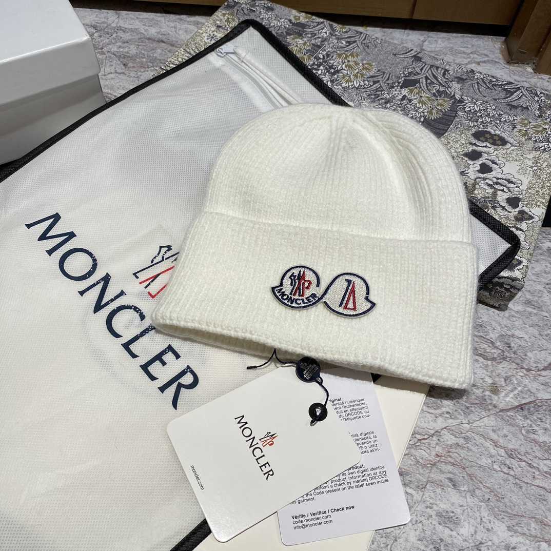 Moncler Beanie  - DesignerGu