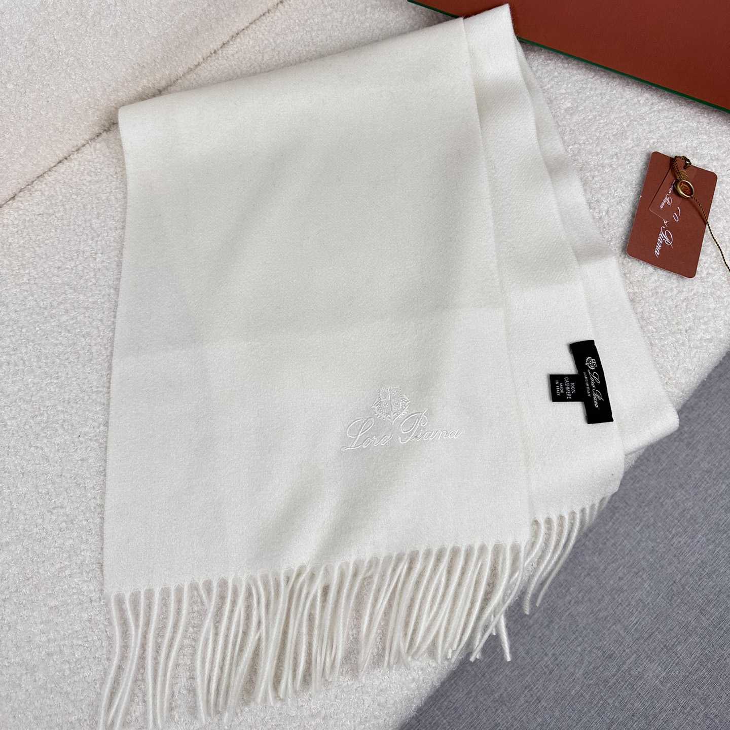 Loro Piana Grande Unita Scarf - DesignerGu