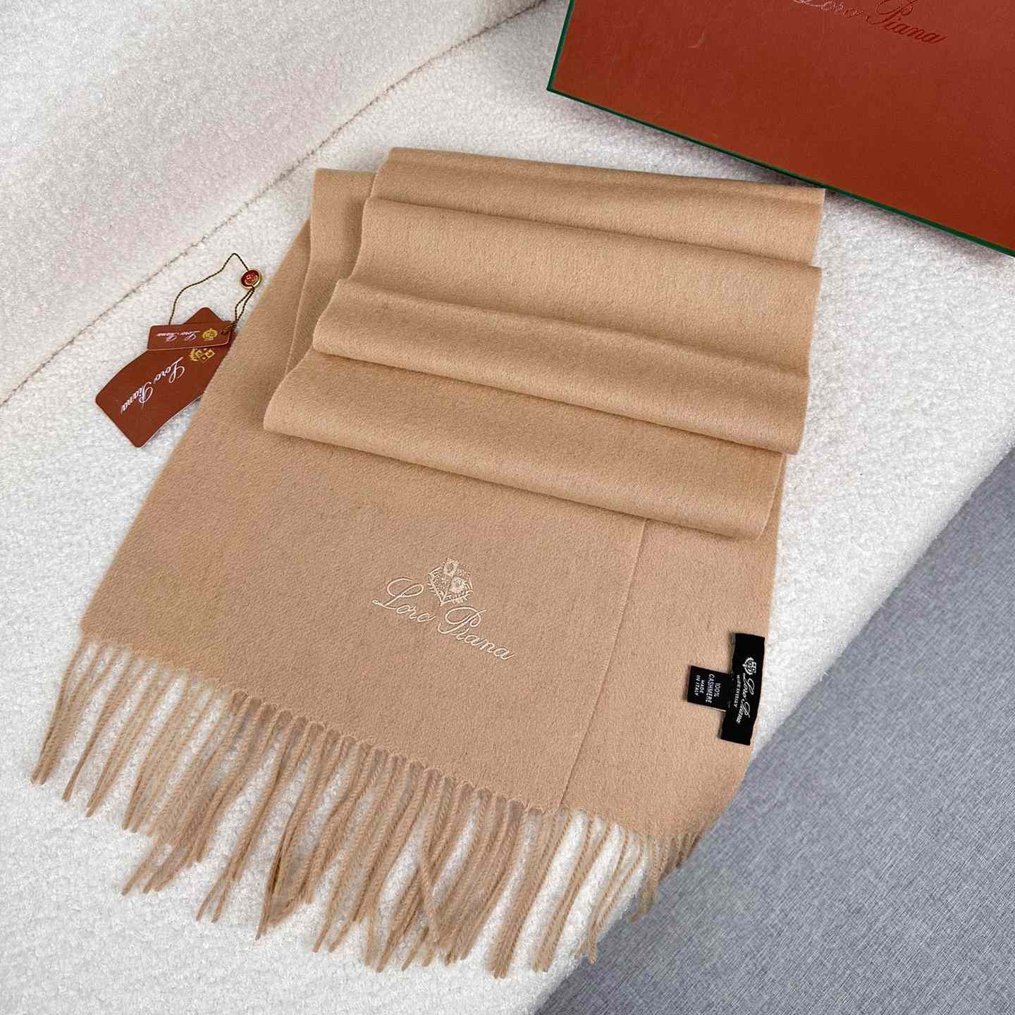 Loro Piana Grande Unita Scarf - DesignerGu