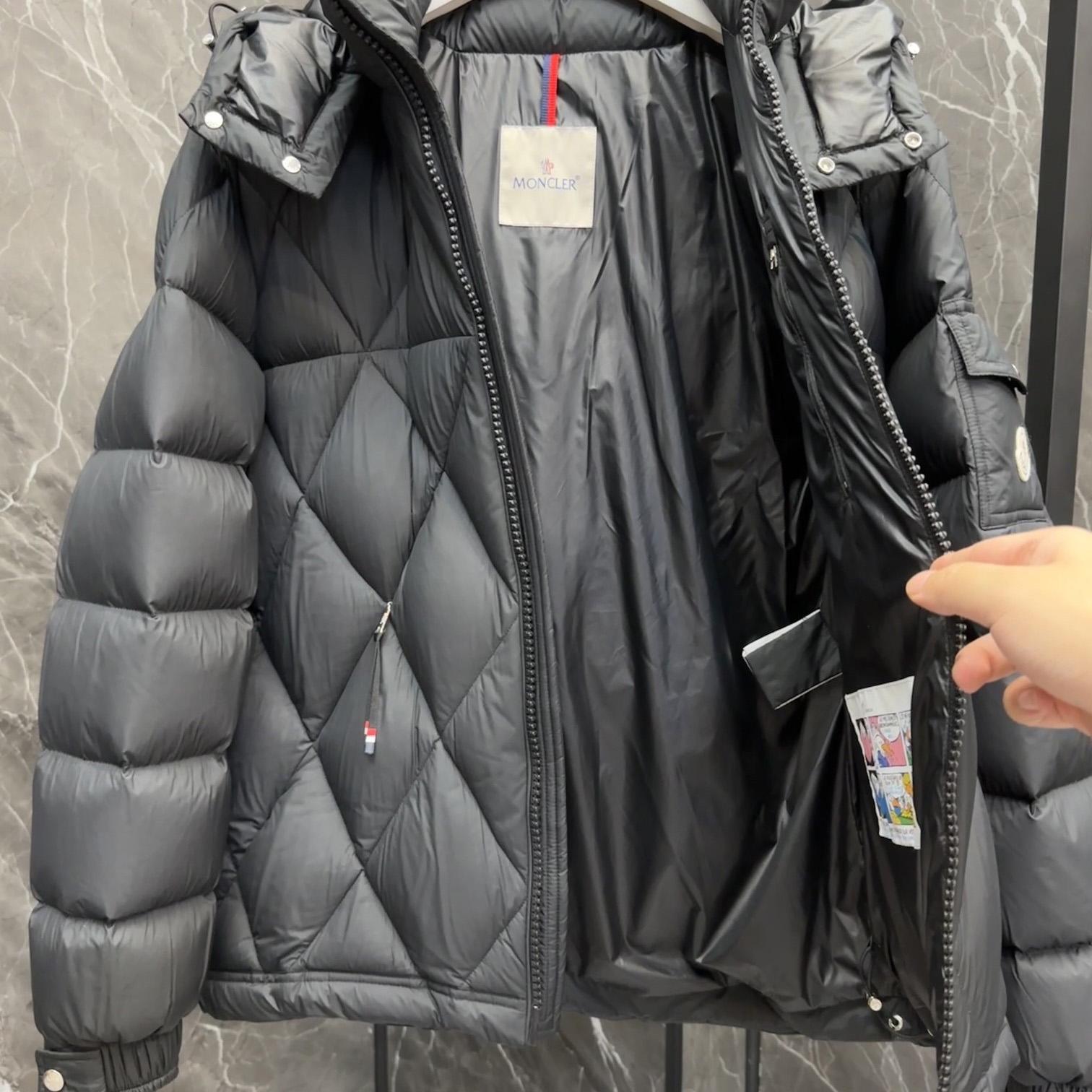 Moncler Averole Short Down Jacket - DesignerGu