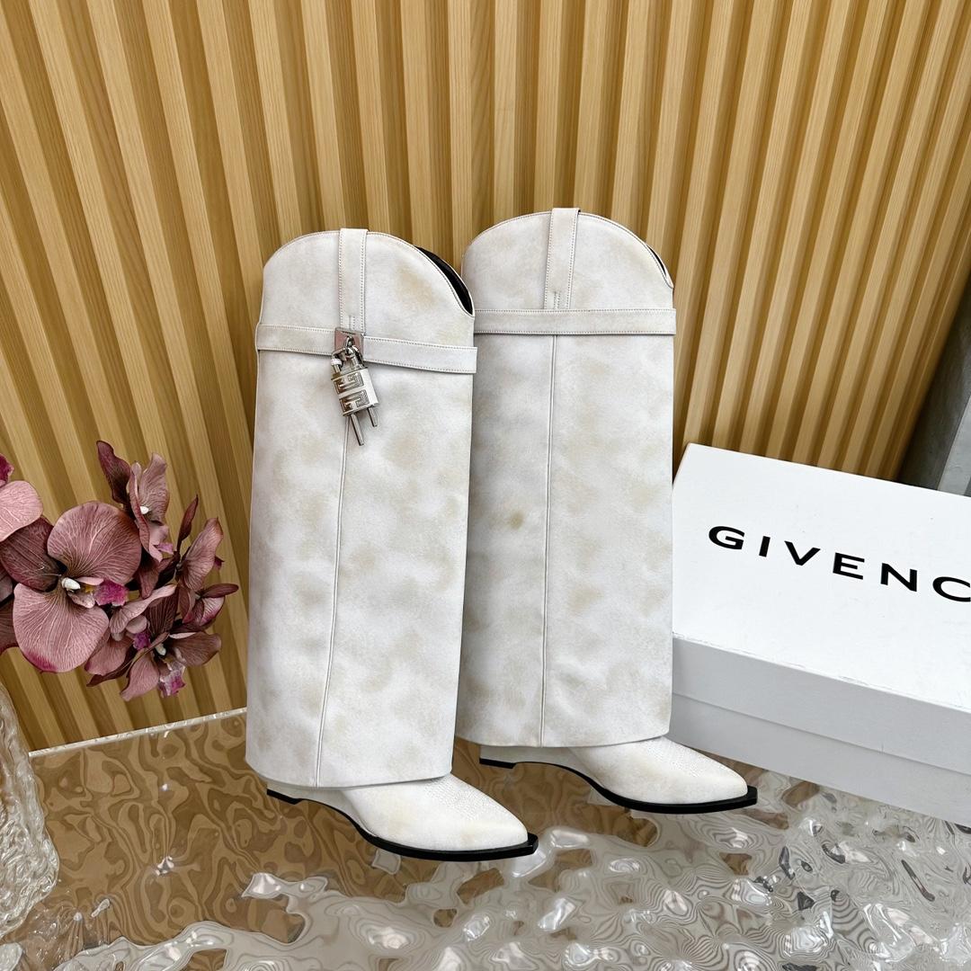 Givenchy Shark Lock Cowboy Boots In Aged Leather - DesignerGu