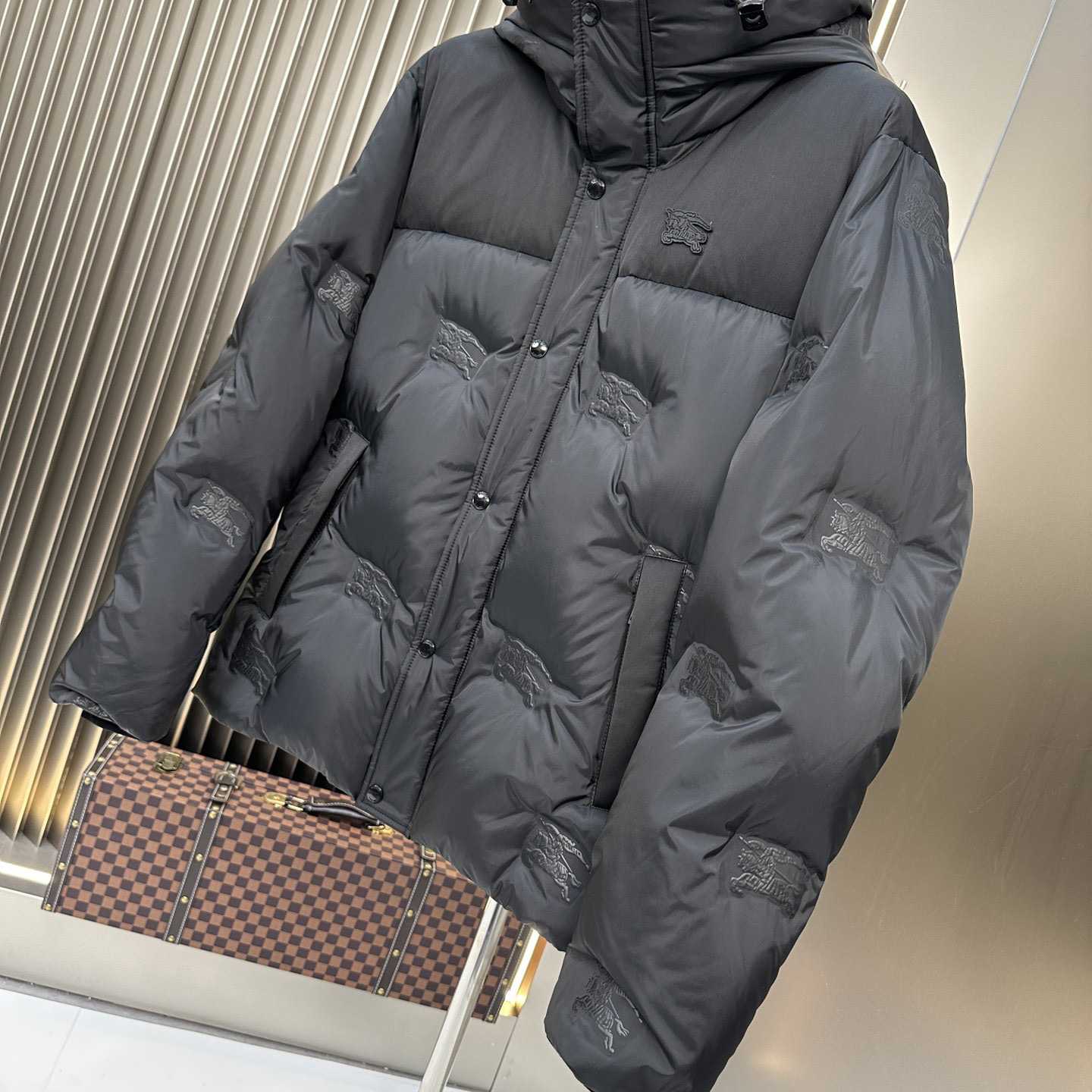 Burberry Black Down Jacket - DesignerGu