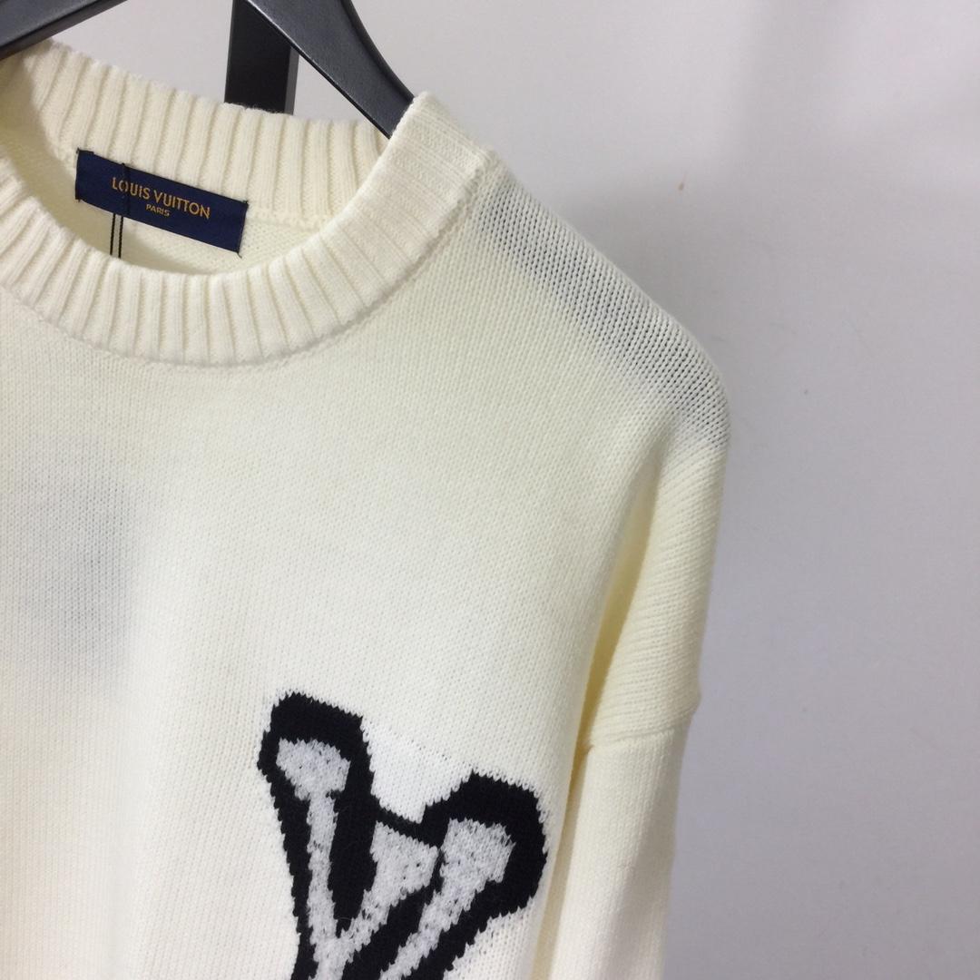 Louis Vuitton Logo Sweater - DesignerGu