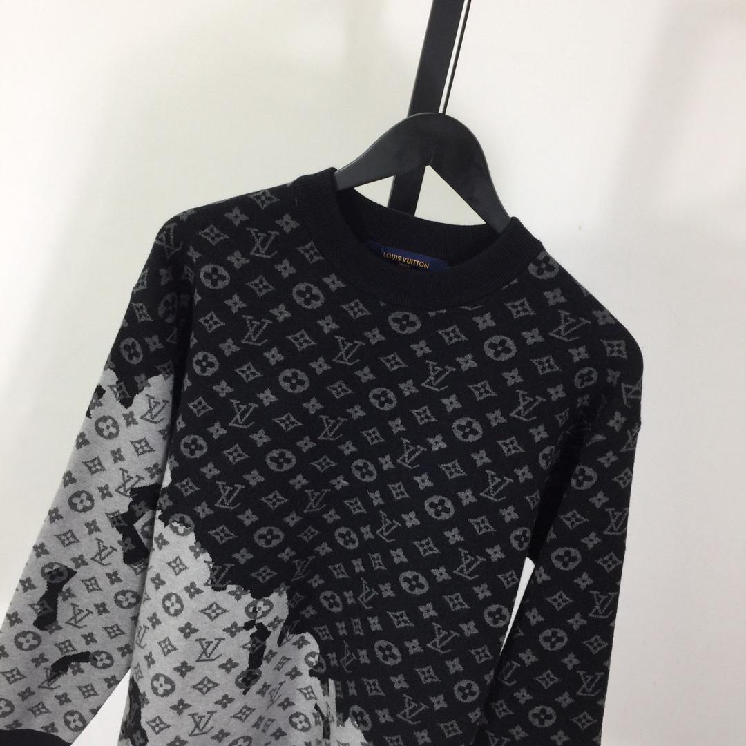 Louis Vuitton Monogram Sweater - DesignerGu