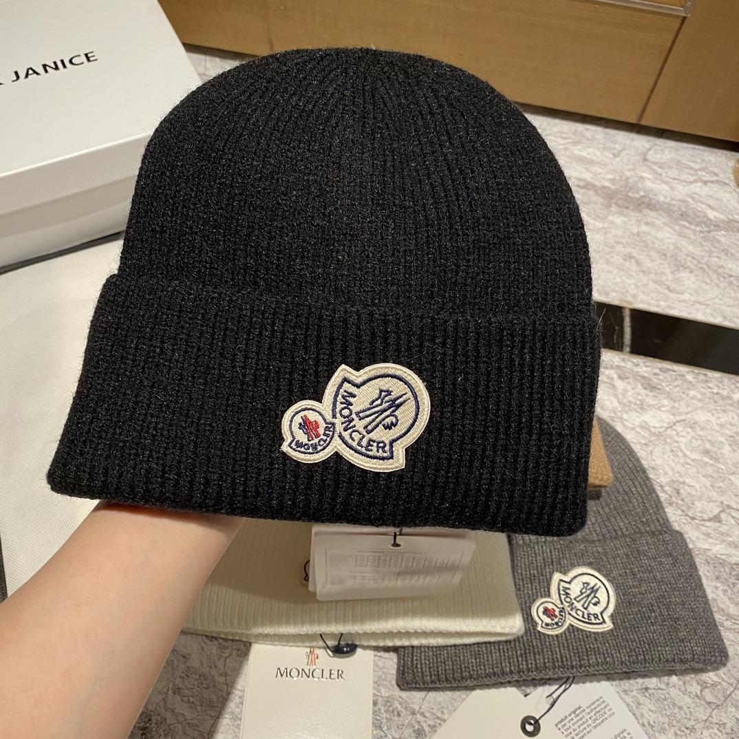 Moncler Beanie  - DesignerGu