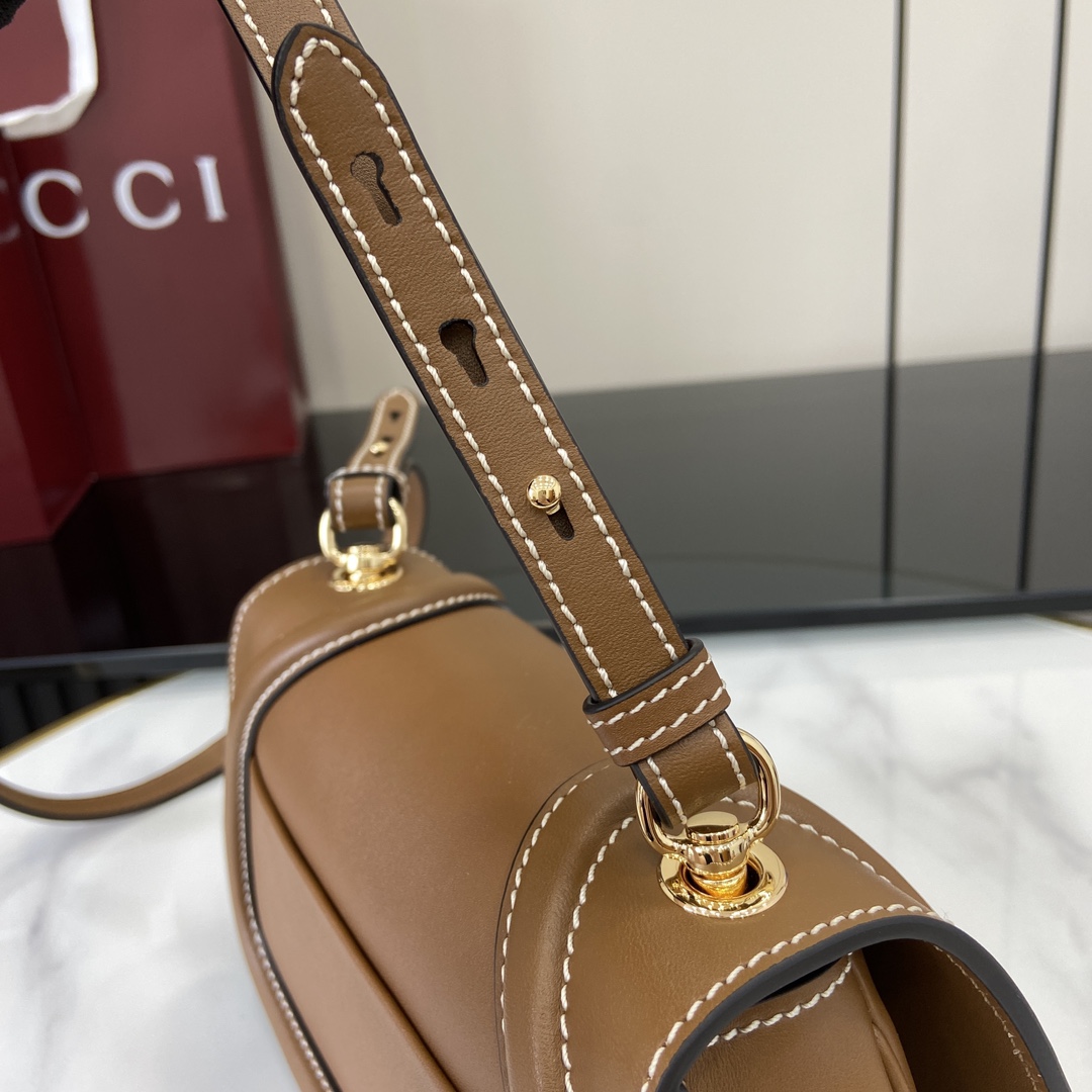 Gucci Blondie Medium Top Handle Bag - DesignerGu