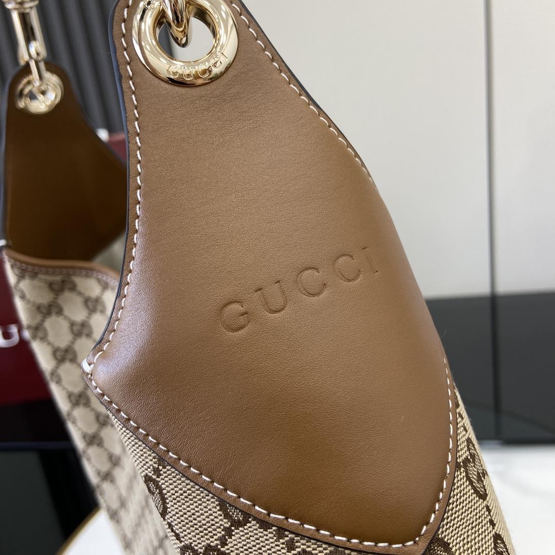 Gucci B Medium Shoulder Bag - DesignerGu