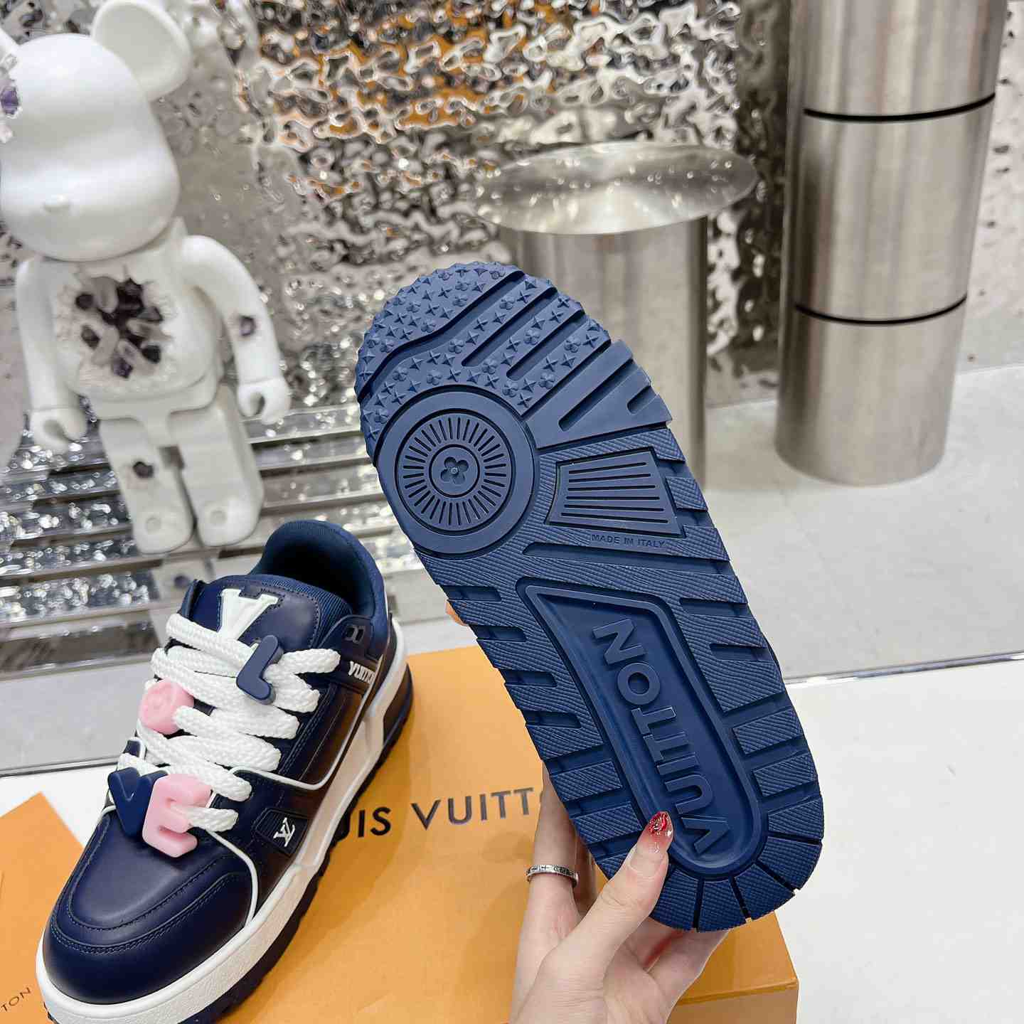 Louis Vuitton LV Trainer Maxi Sneaker   1AD6CP - DesignerGu