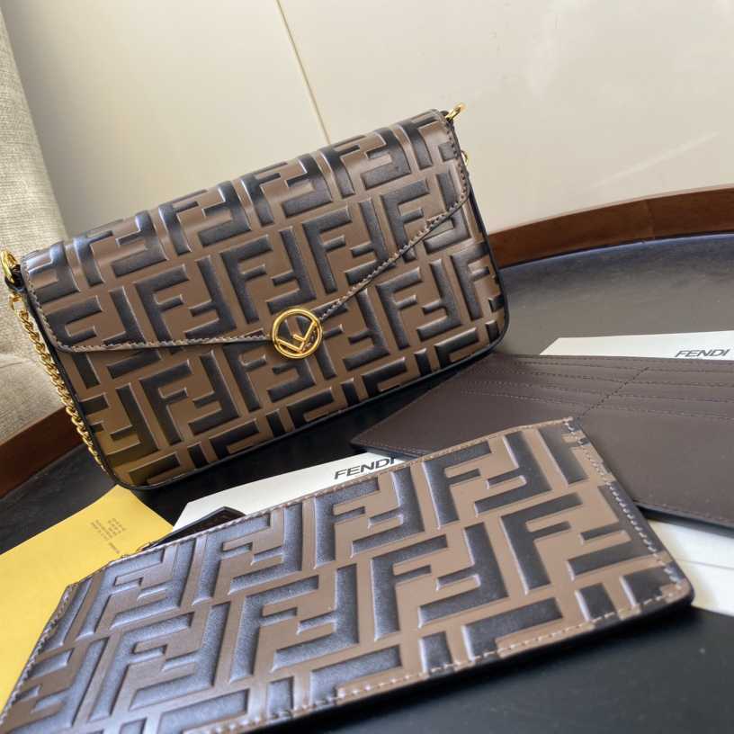 Fendi Envelope Clutch on Chain Zucca Embossed Leather （ 21-12-3.5cm ） - DesignerGu