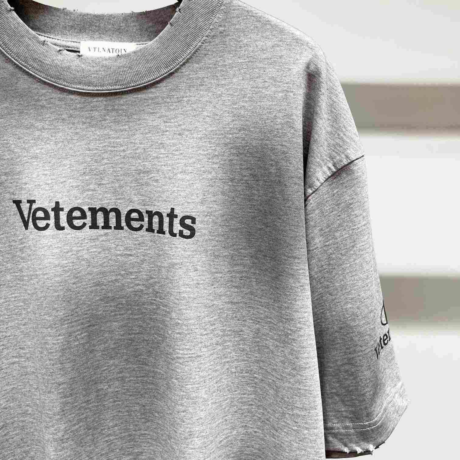 Vetements Cotton T-Shirt - DesignerGu