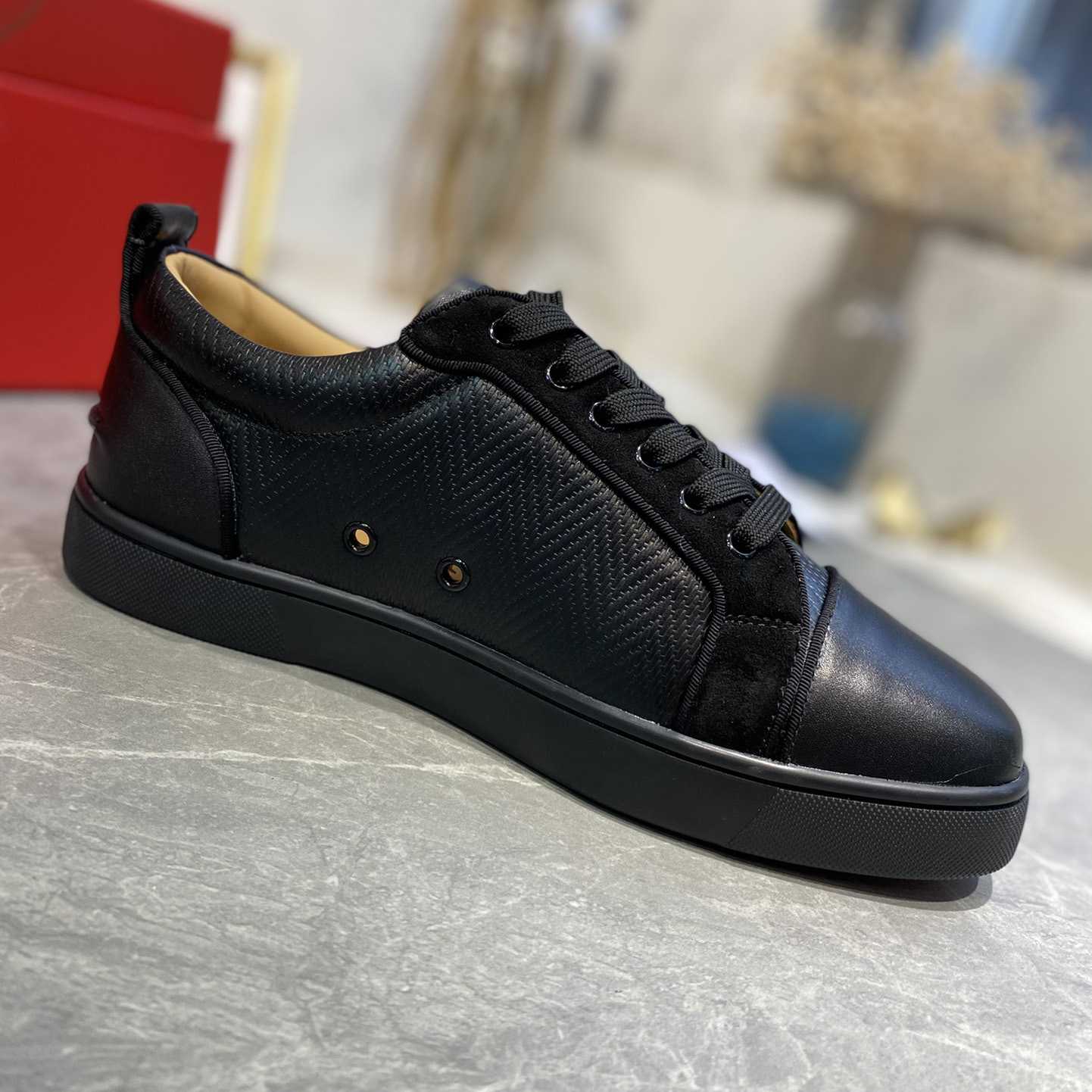 Christian Louboutin Sneakers - DesignerGu