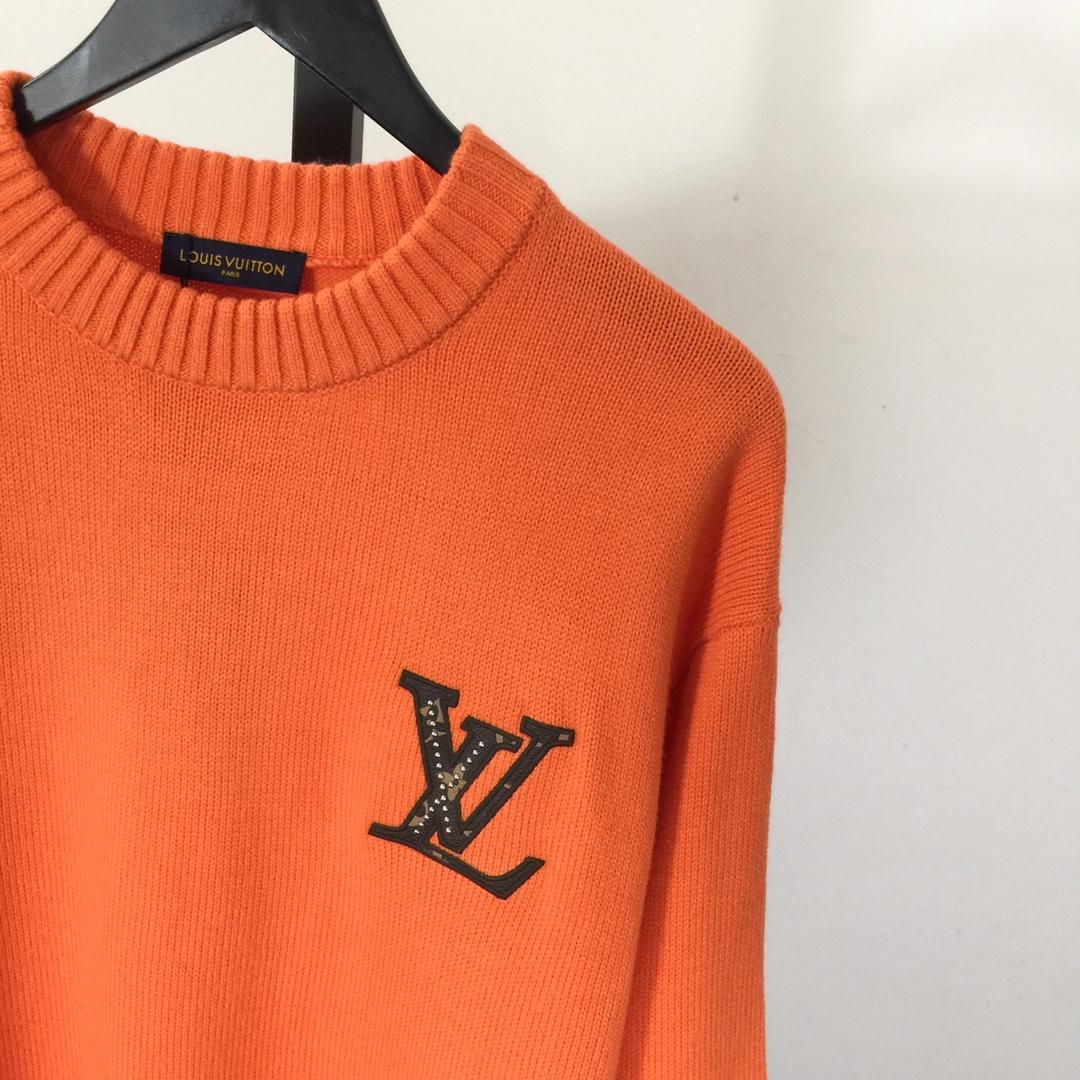 Louis Vuitton Logo Sweater - DesignerGu