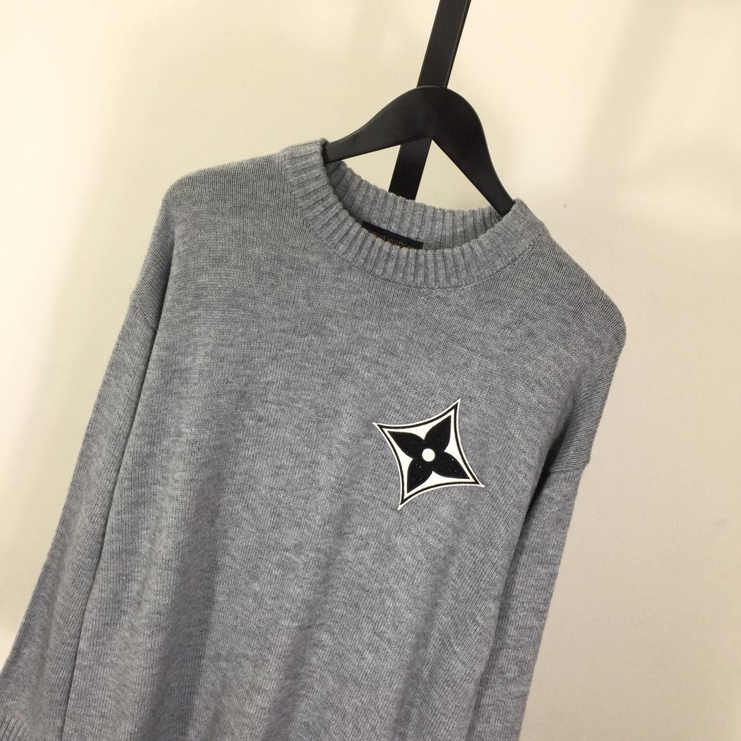 Louis Vuitton Logo Sweater - DesignerGu