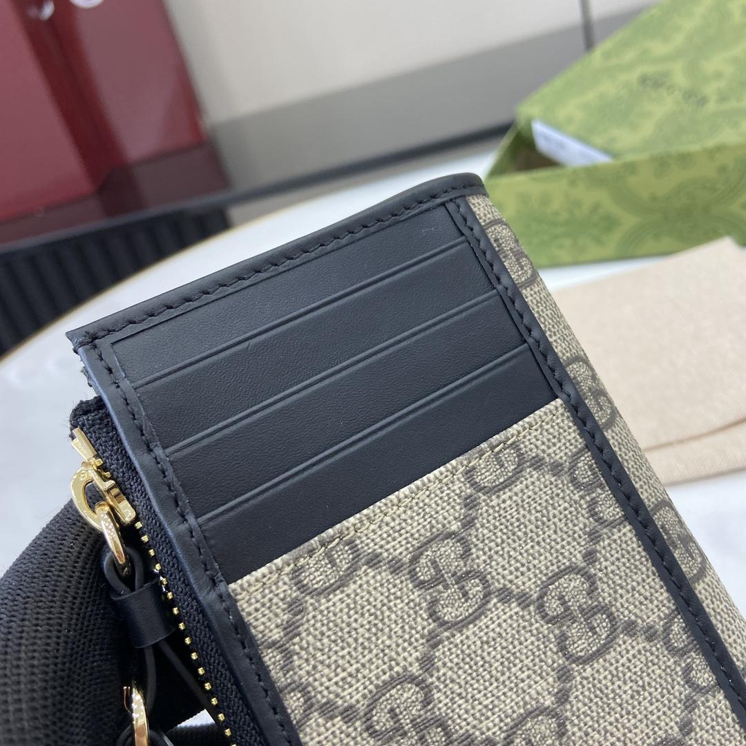 Gucci GG Emblem Zip Card Case - DesignerGu