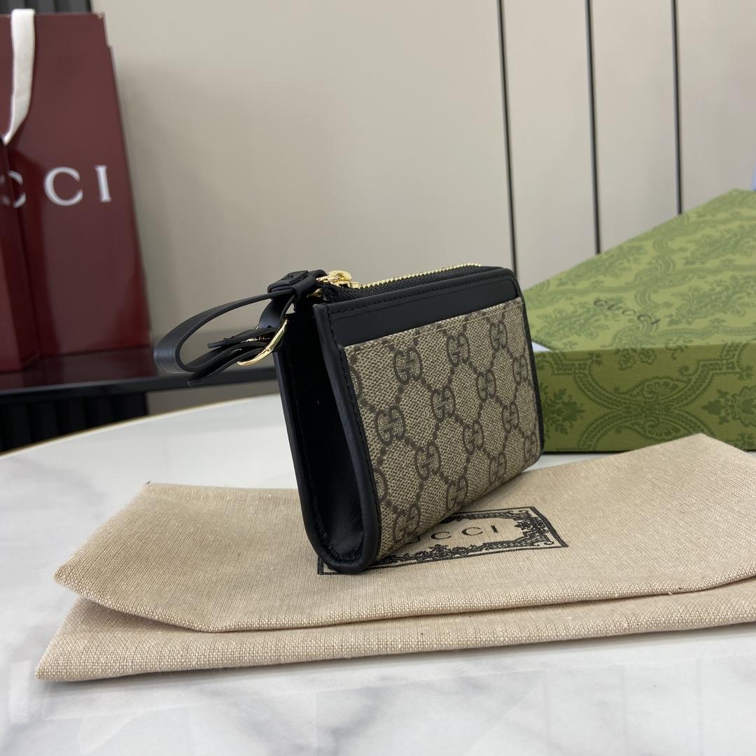 Gucci GG Emblem Zip Card Case - DesignerGu