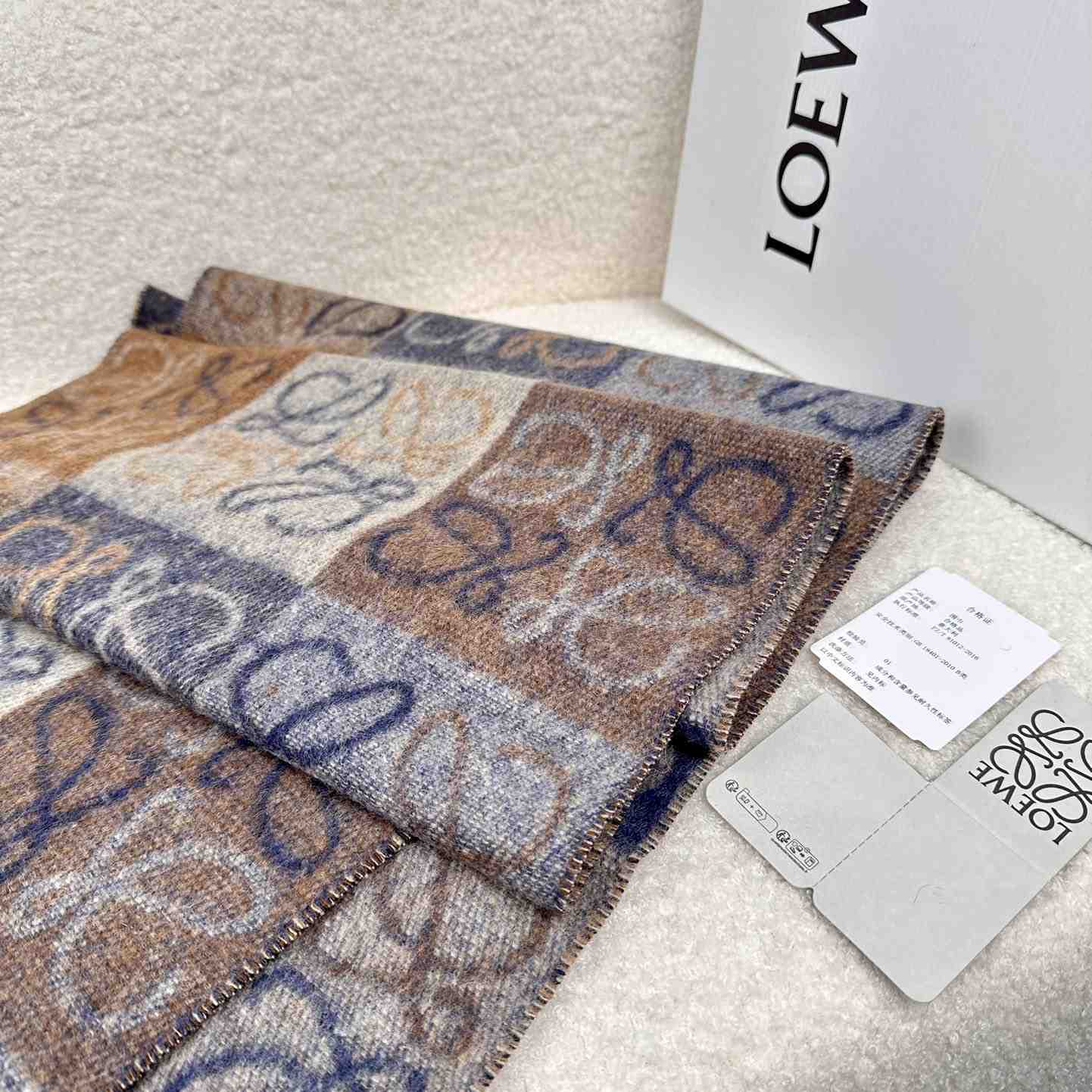 Loewe Scarf In Wool And Cashmere - DesignerGu