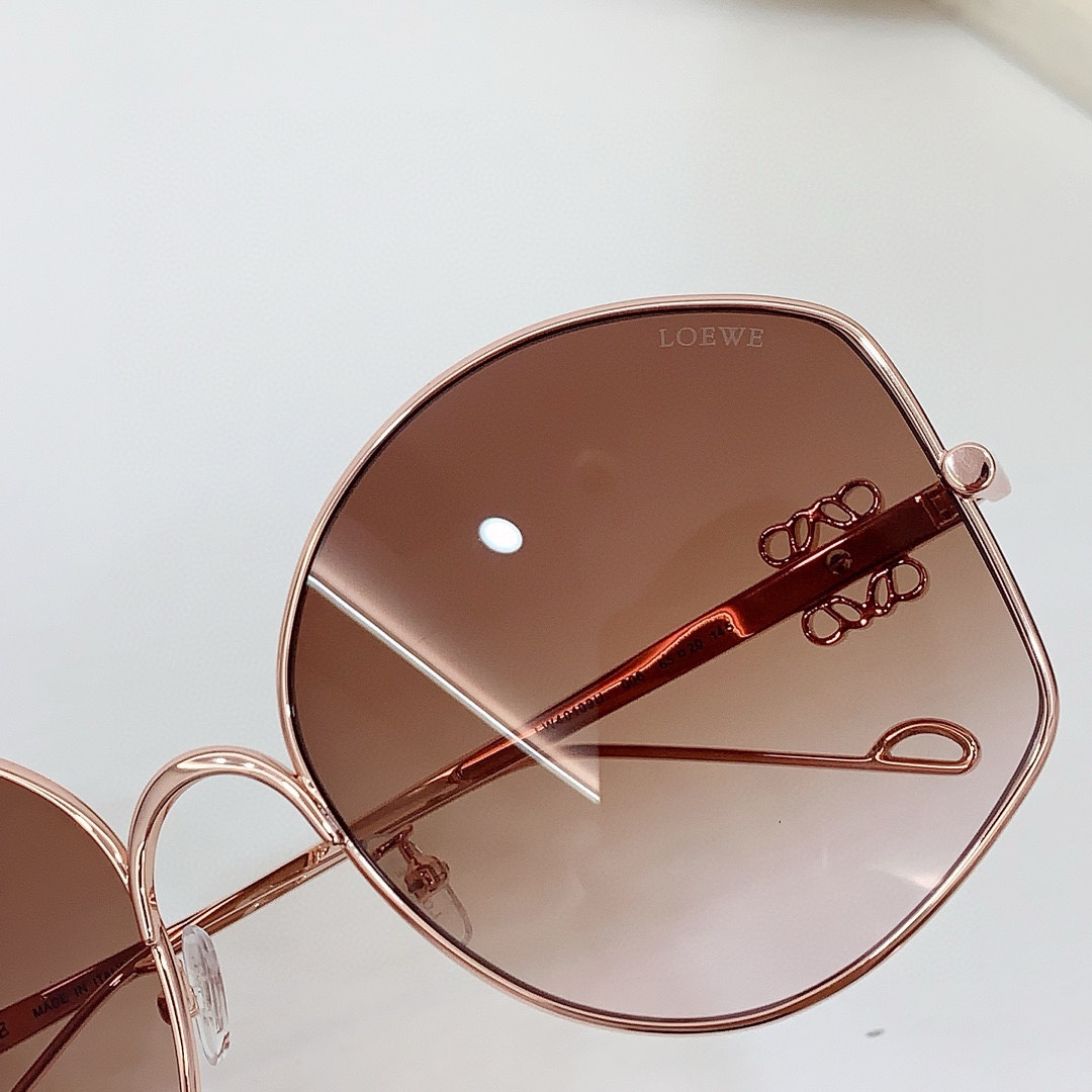 Loewe LW40109U Sunglasses  - DesignerGu