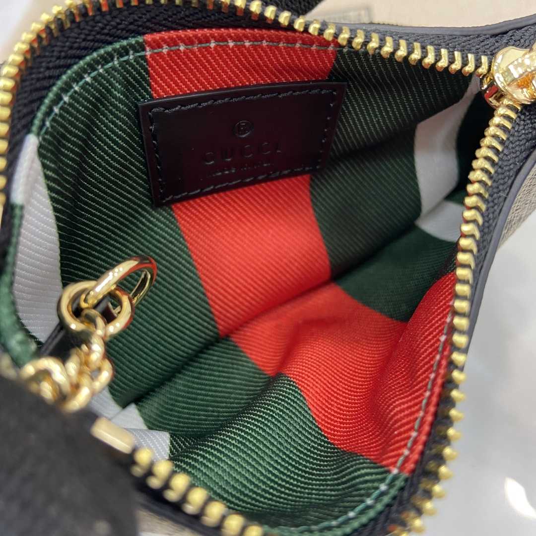 Gucci GG Emblem Key Case - DesignerGu