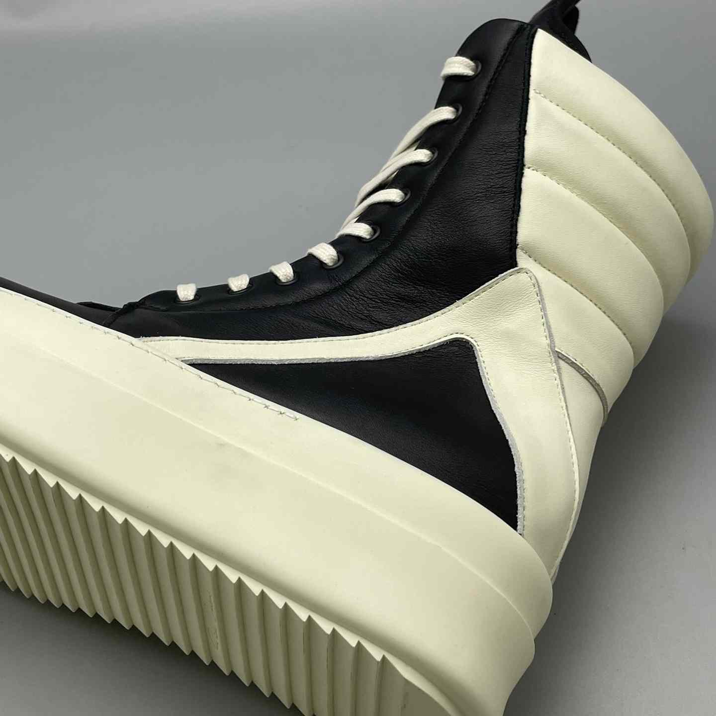 Rick Owens High-Top Sneakers - DesignerGu