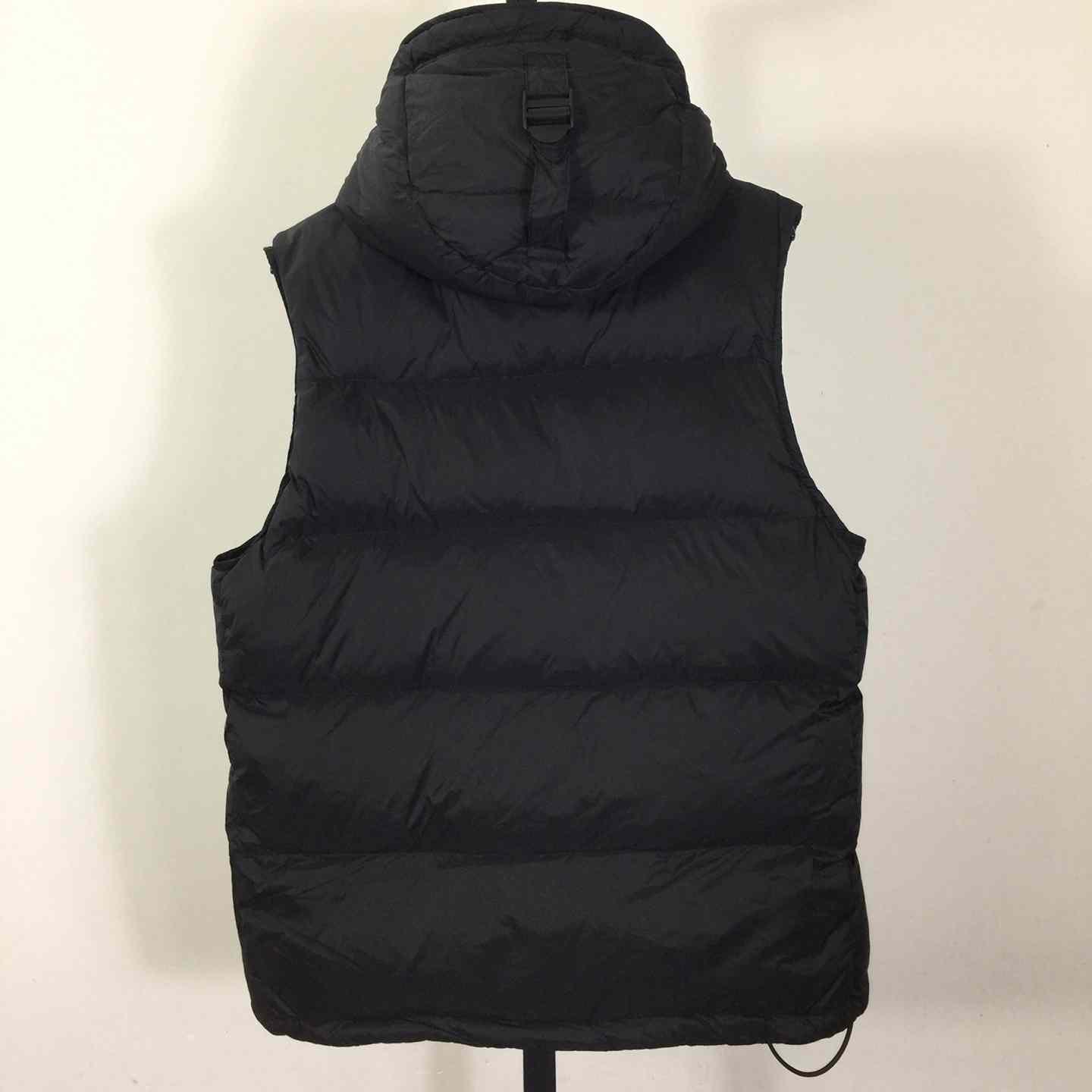 Burberry Puffer Jacket - DesignerGu