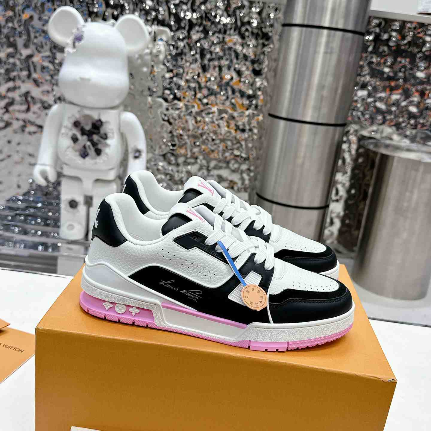 Louis Vuitton LV Trainer Sneaker  1ADDZF - DesignerGu