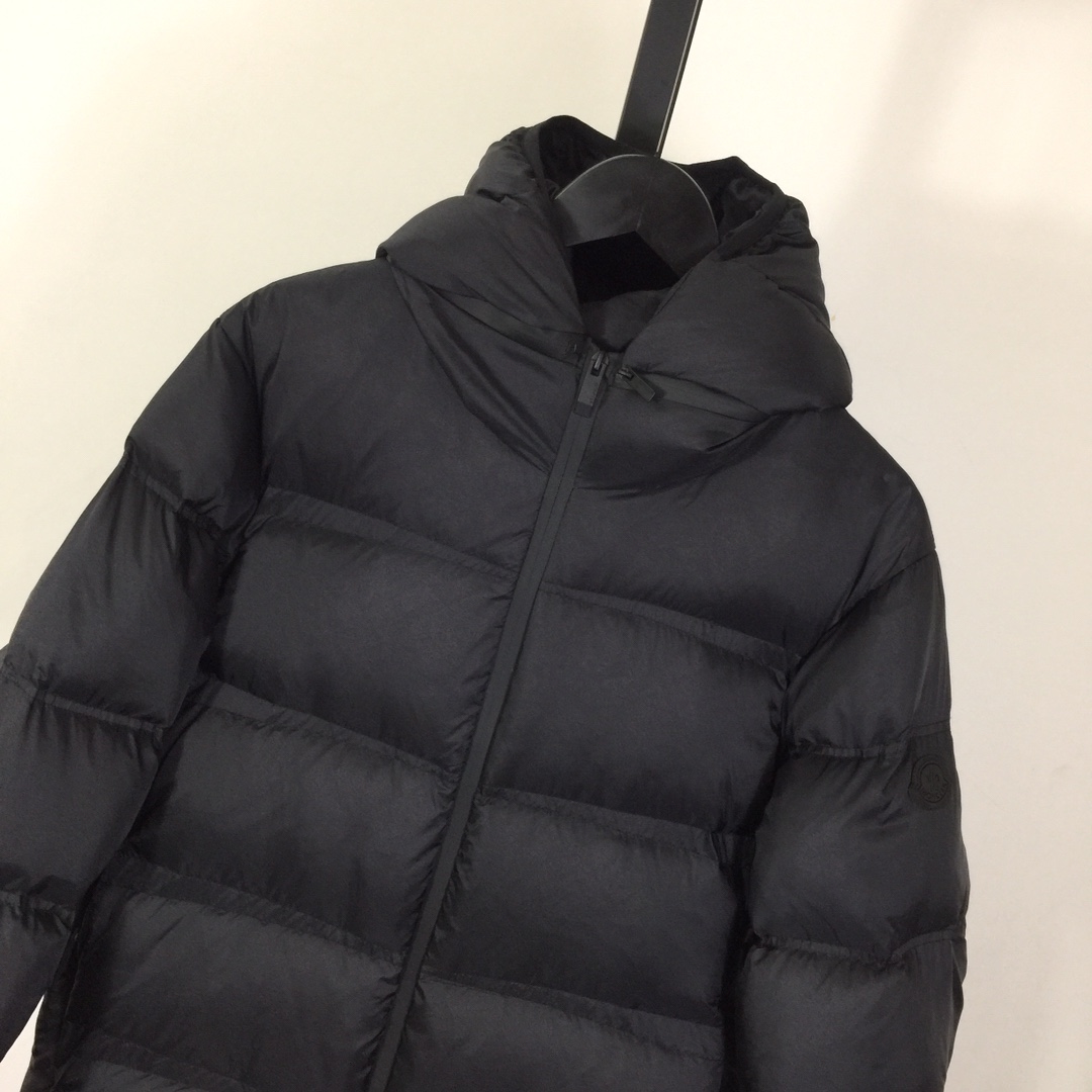 Moncler Masac Short Down Jacket - DesignerGu