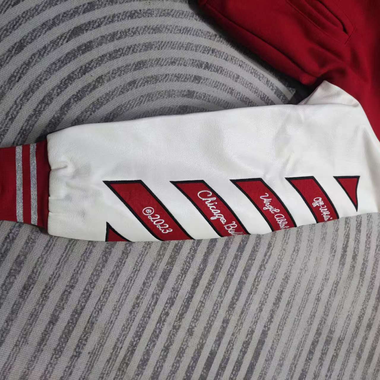 Off-White™ C/O Chicago Bulls Red Varsity - DesignerGu