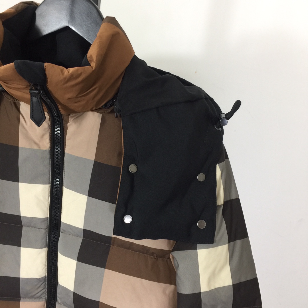 Burberry Puffer Jacket - DesignerGu