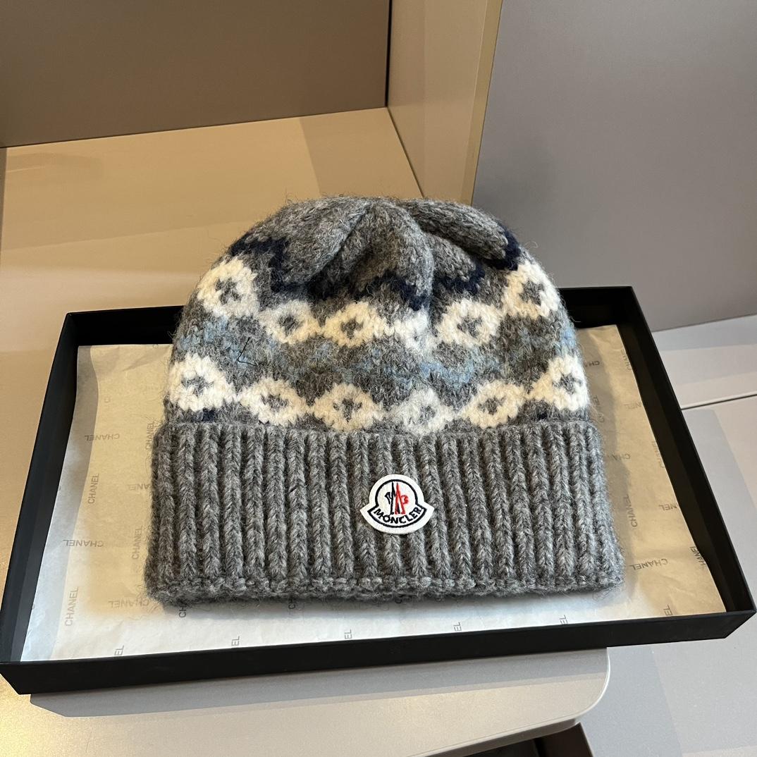 Moncler Beanie  - DesignerGu