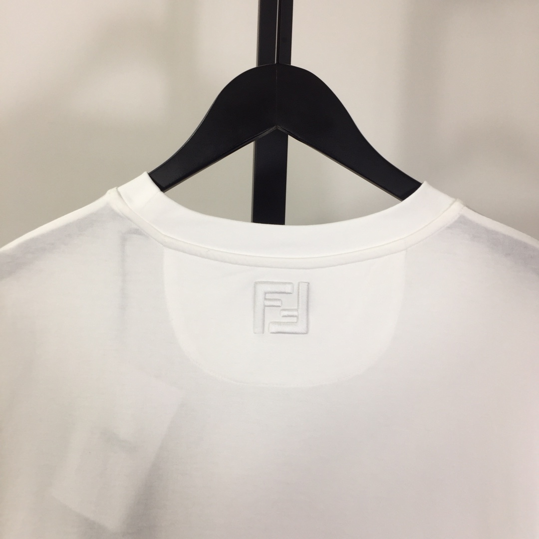 Fendi White Cotton Fendilicious T-shirt - DesignerGu