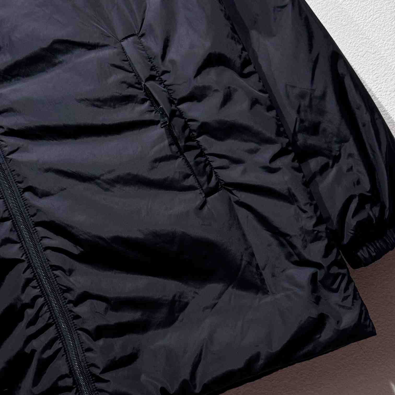 Prada Re-Nylon Puffer Jacket - DesignerGu