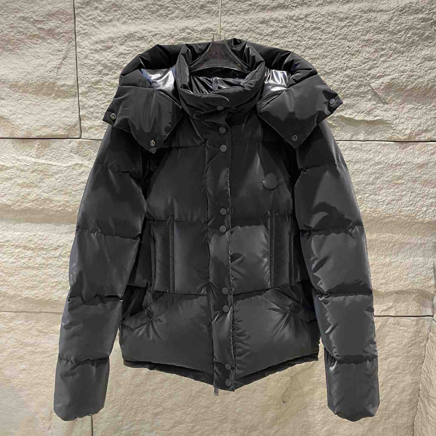 Moncler Allymes 2-in-1 Hooded Short Down Jacket - DesignerGu