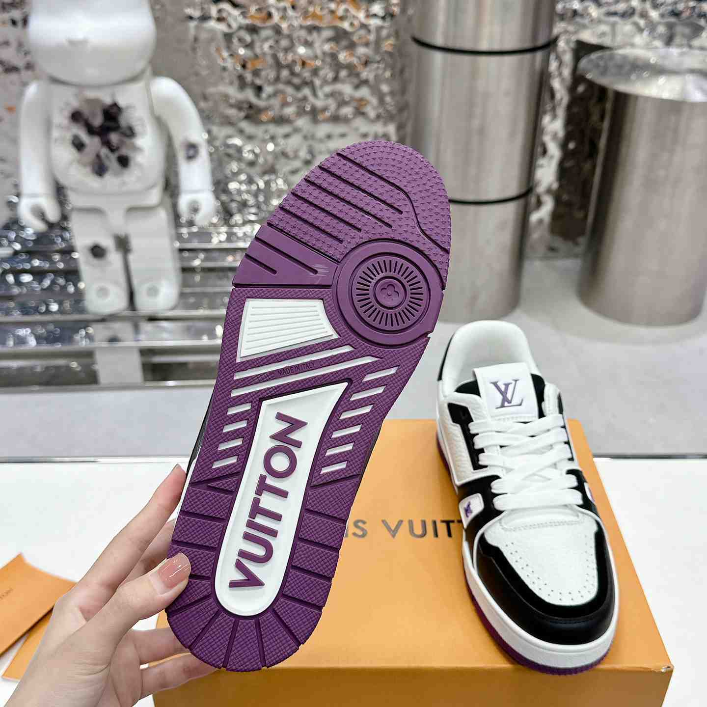 Louis Vuitton LV Trainer Sneaker  1ADDYD - DesignerGu