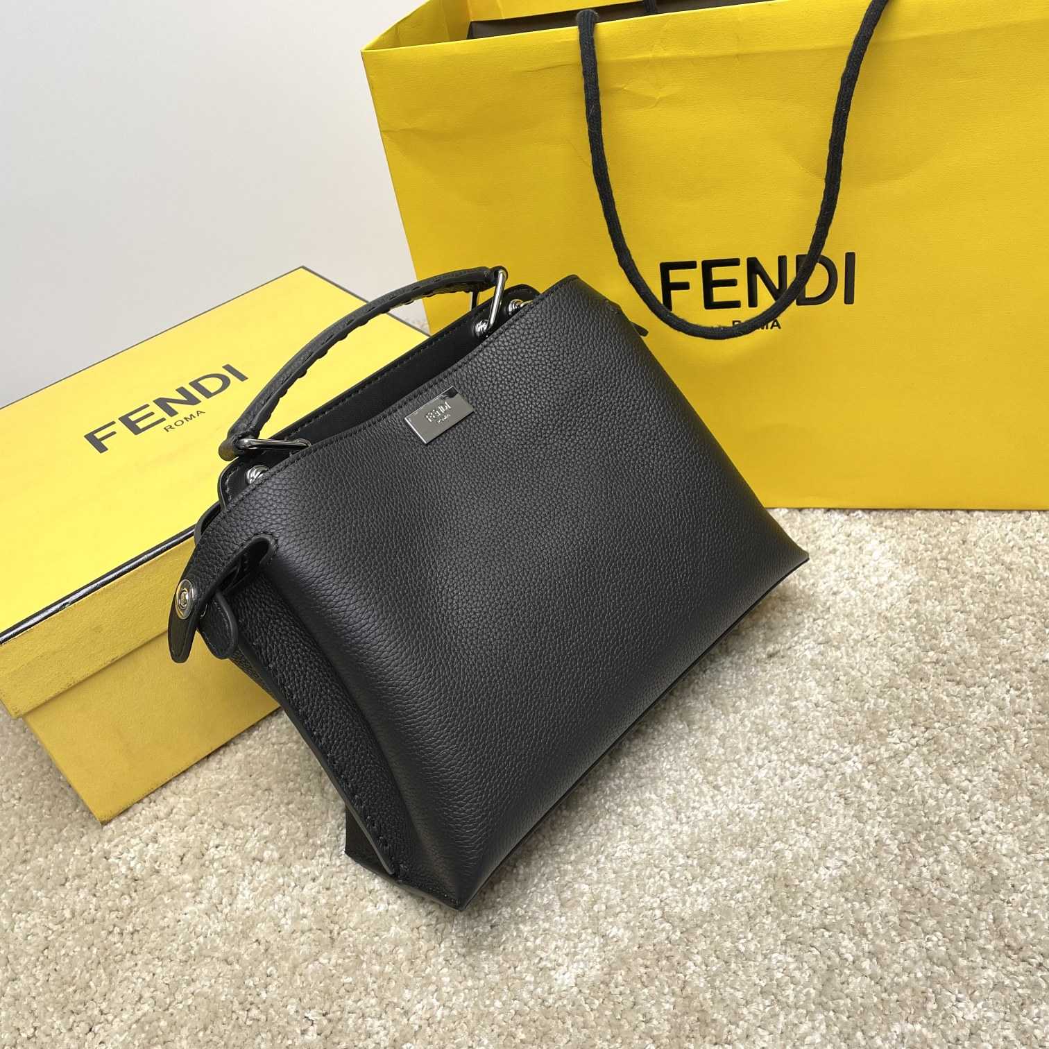 Fendi Peekaboo  - DesignerGu