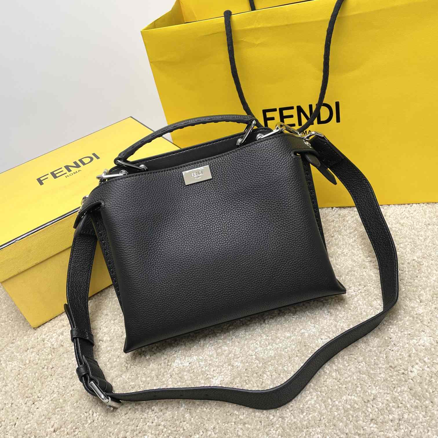 Fendi Peekaboo  - DesignerGu