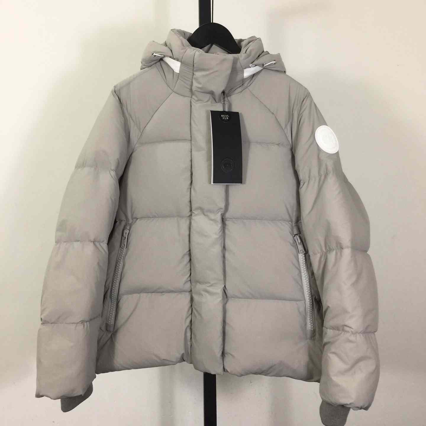 Canada Goose Hooded Jacket - DesignerGu