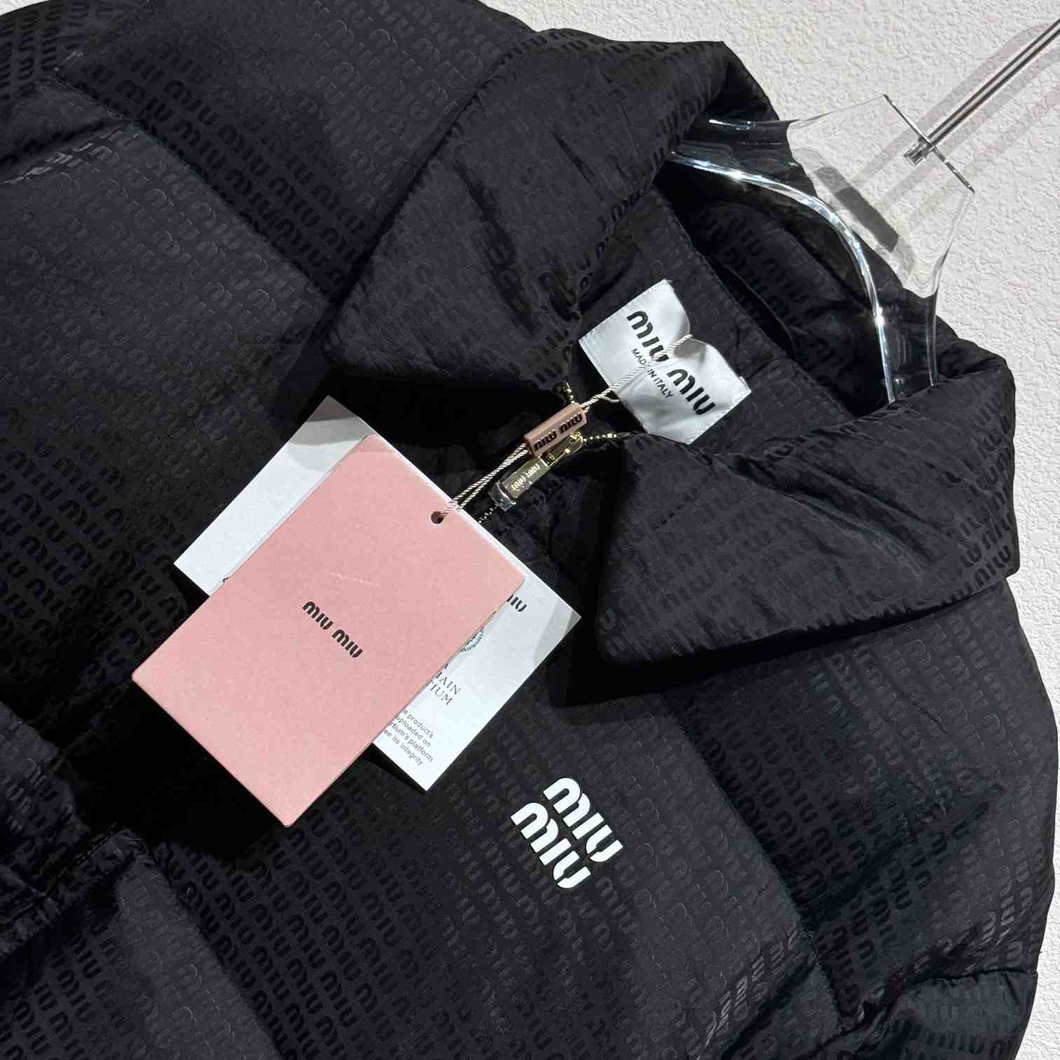 Miu Miu logo-appliqué puffer jacket  - DesignerGu