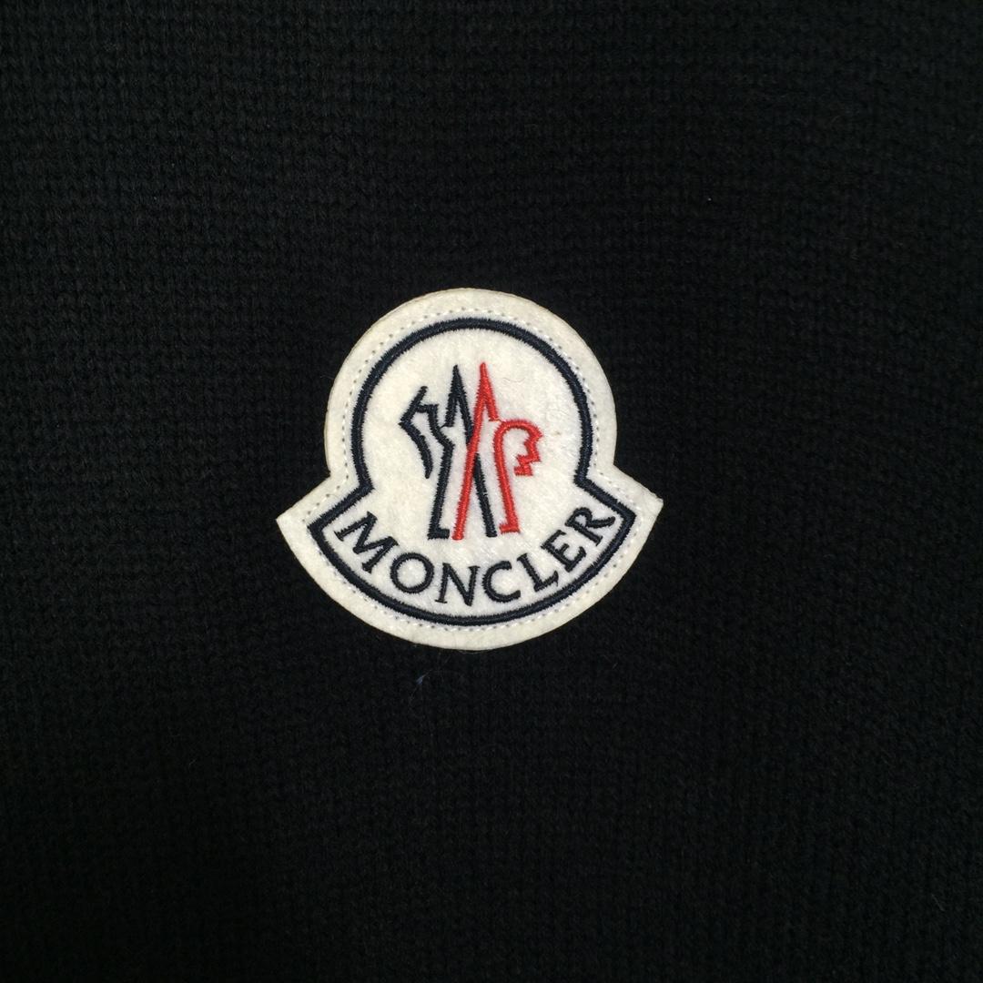 Moncler Logo Sweater - DesignerGu