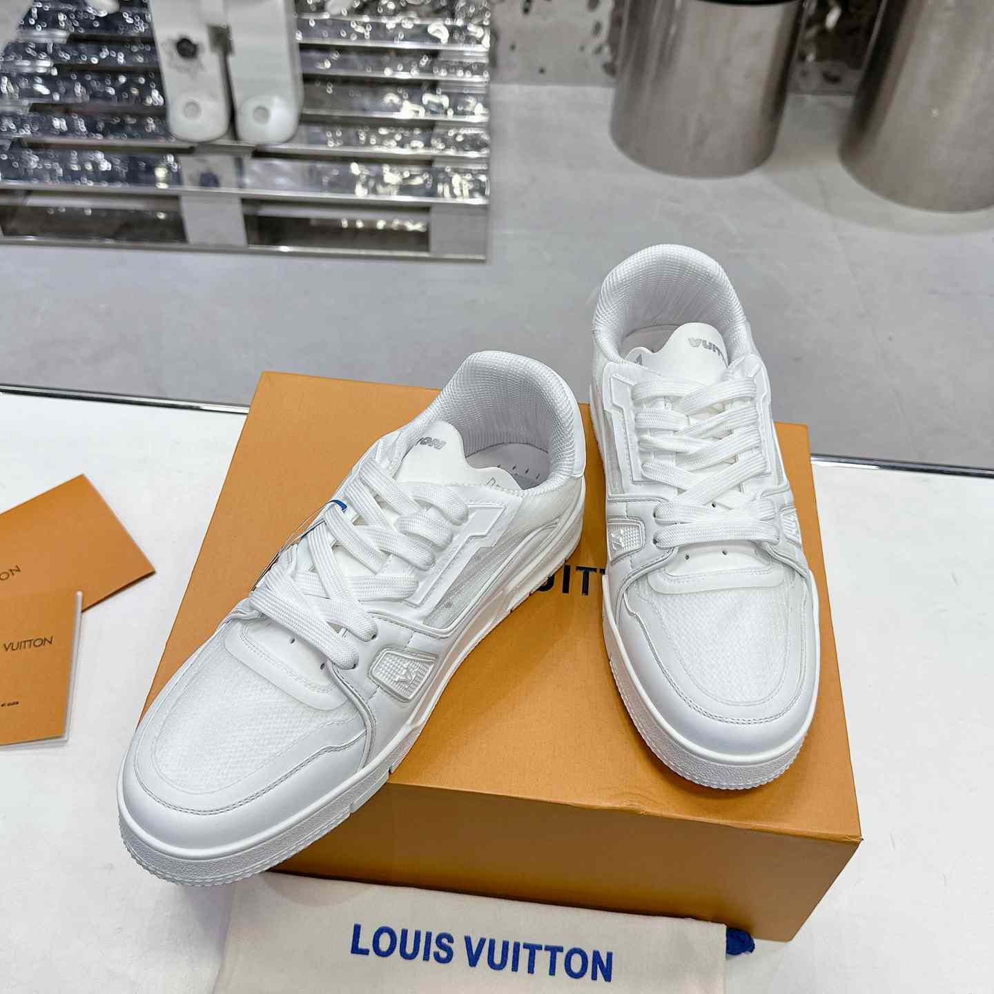 Louis Vuitton LV Trainer Sneaker   1AD6T4 - DesignerGu