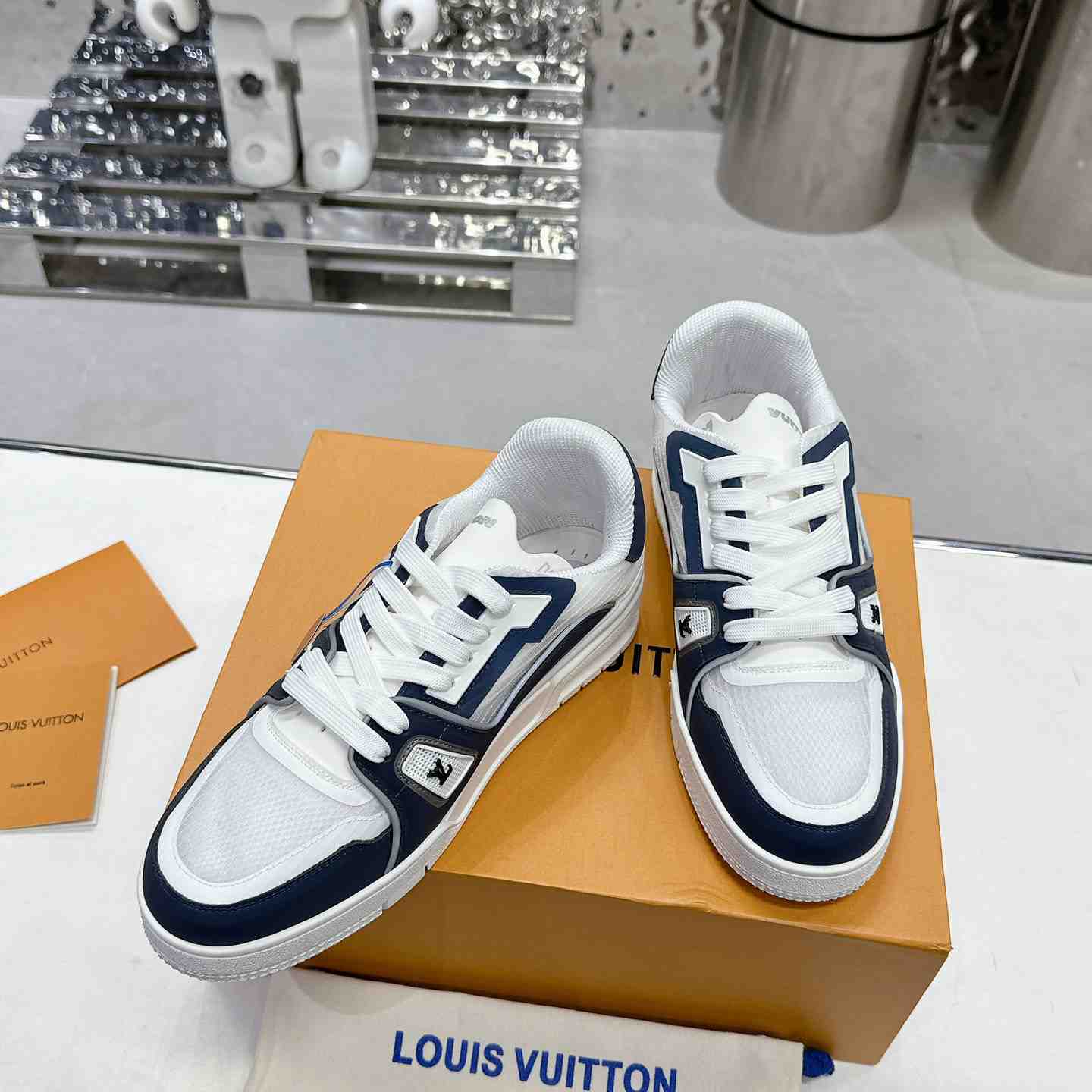 Louis Vuitton LV Trainer Sneaker   1AD6TJ - DesignerGu