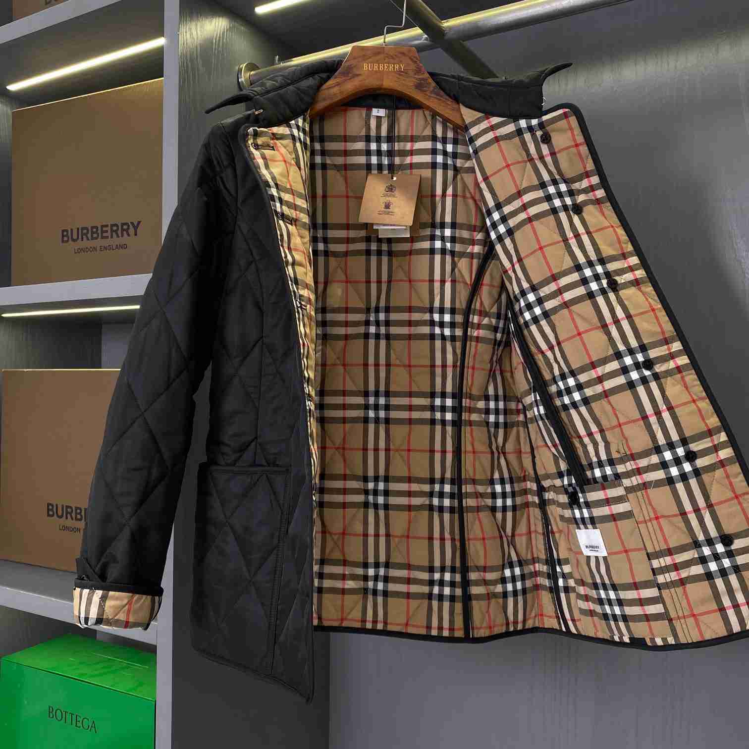 Burberry Quilted Thermoregulated Jacket - DesignerGu