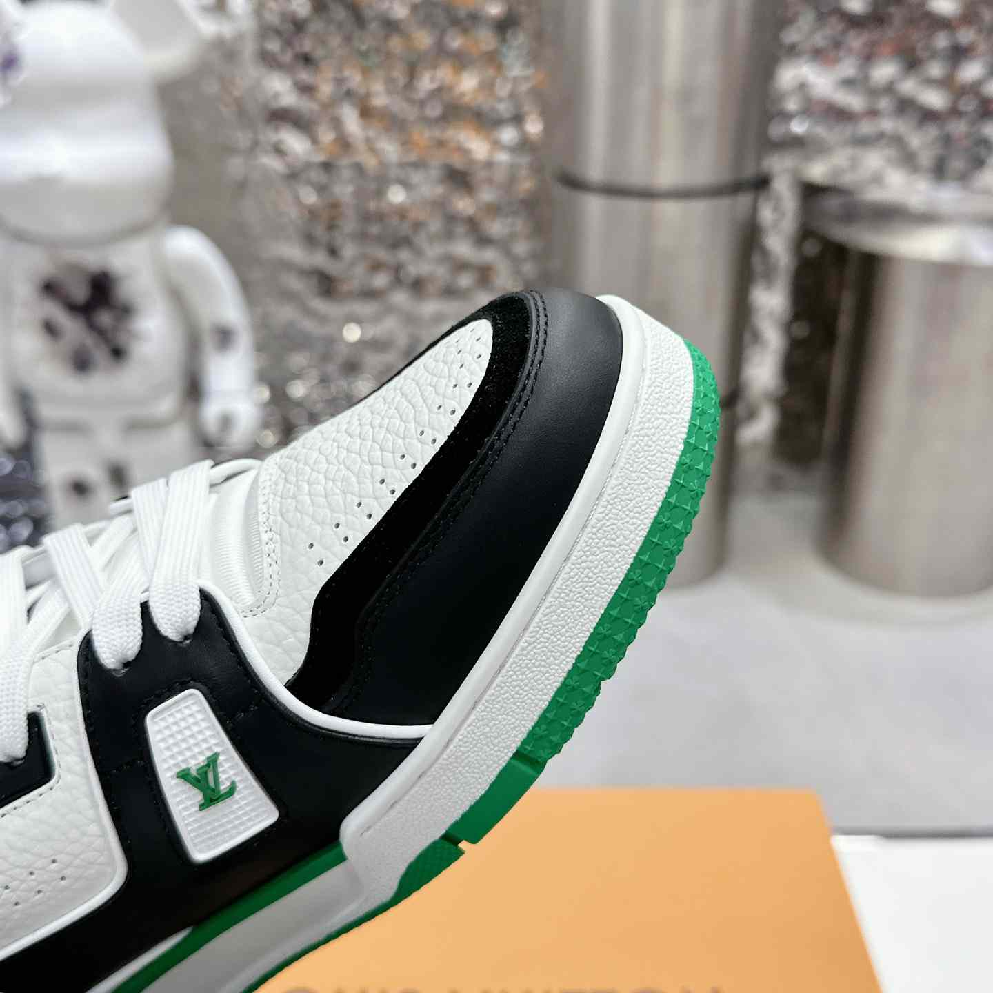 Louis Vuitton LV Trainer Sneaker  1ADDXU - DesignerGu