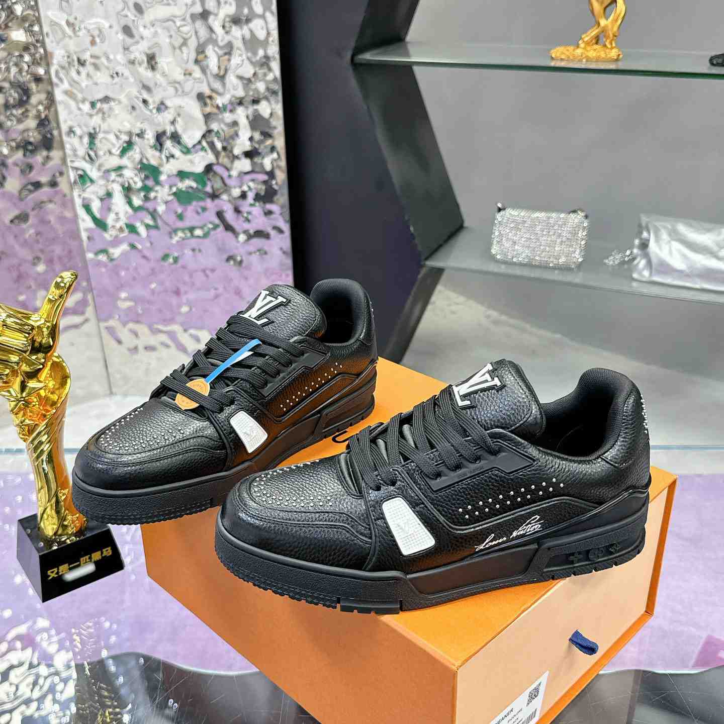 Louis Vuitton LV Trainer Sneaker    - DesignerGu