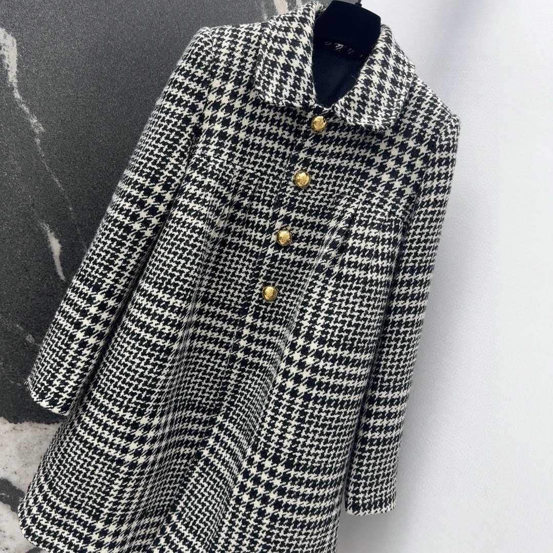 Celine Sixtine Coat In Wool Tweed - DesignerGu