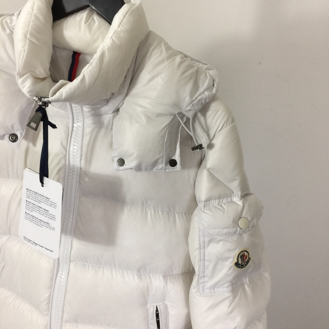 Moncler Maya Short Down Jacket - DesignerGu