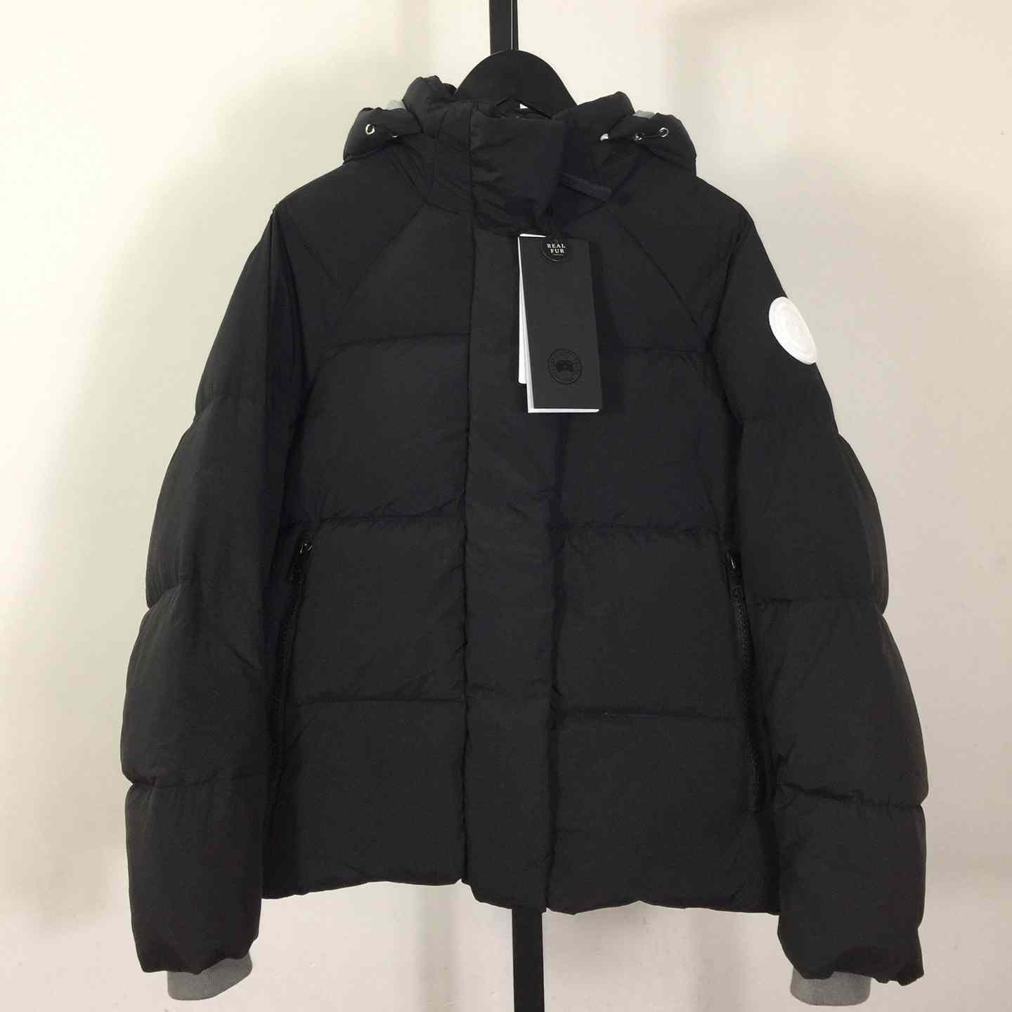 Canada Goose Hooded Jacket - DesignerGu