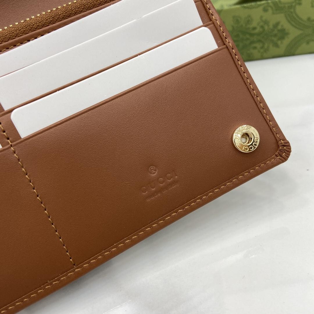 Gucci GG Emblem Continental Wallet - DesignerGu